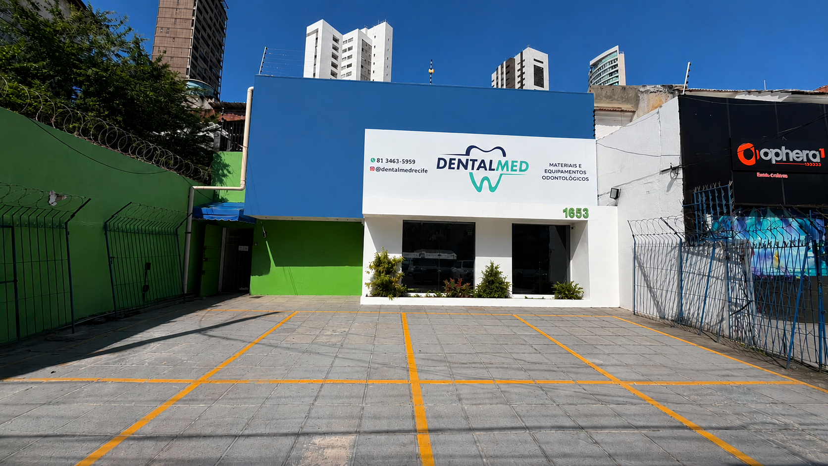 Fachada da Dentalmed Recife